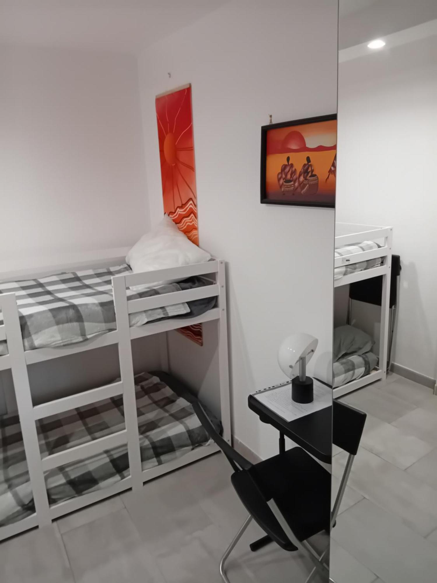 Room In Historical City Centre With Private Bathroom Катанія Екстер'єр фото